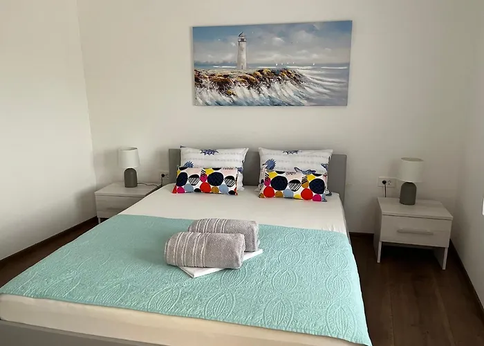 Apartment Anloma Lorainne Povljana
