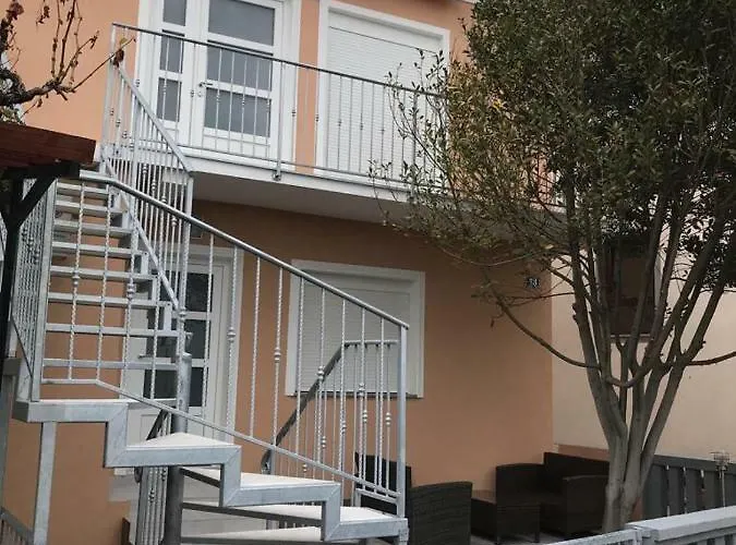 Anloma Lorainne Apartment Povljana