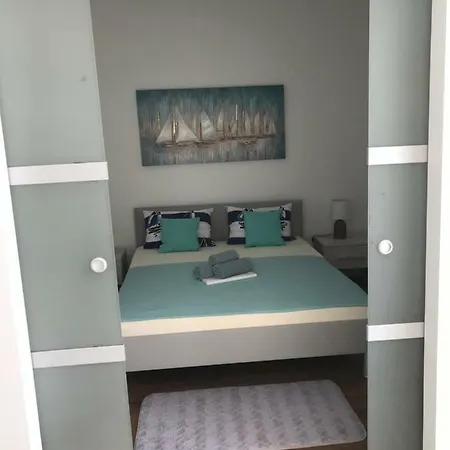 Anloma Lorainne Apartman