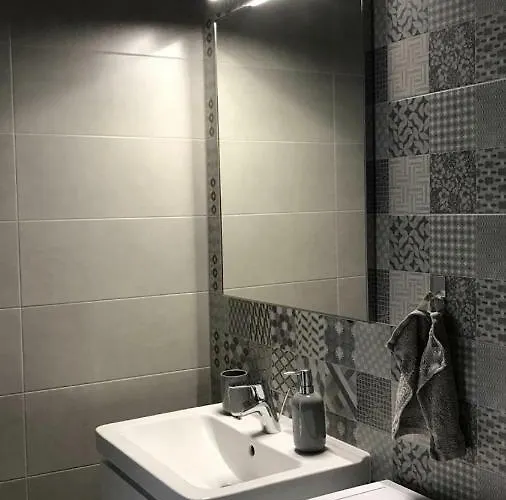 شقة Anloma Lorainne بوفليانا